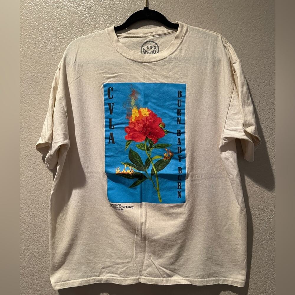 CVLA Burn Baby Burn Floral Statement Tee Sz XL